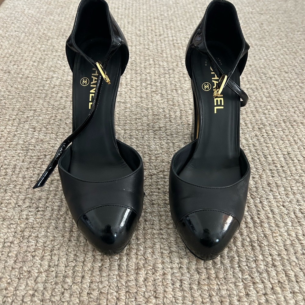 Chanel Mary Jane Pumps -36.5